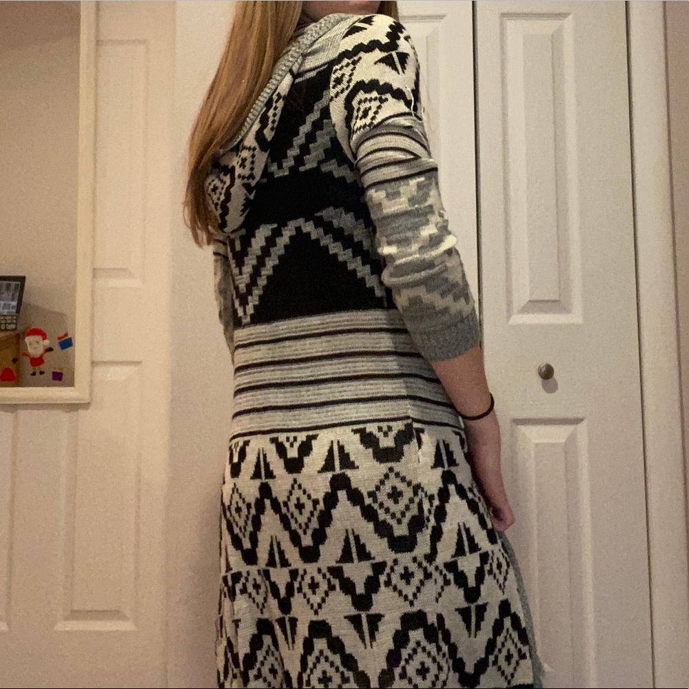 Cardigan - Picture 2 of 2
